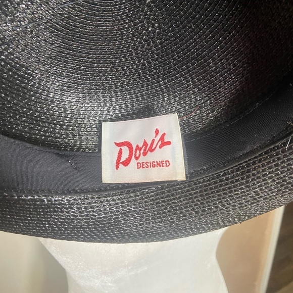 Doris Designed women's vintage formal cartwheel style church hat w/ pearls EUC - Picture 3 of 6